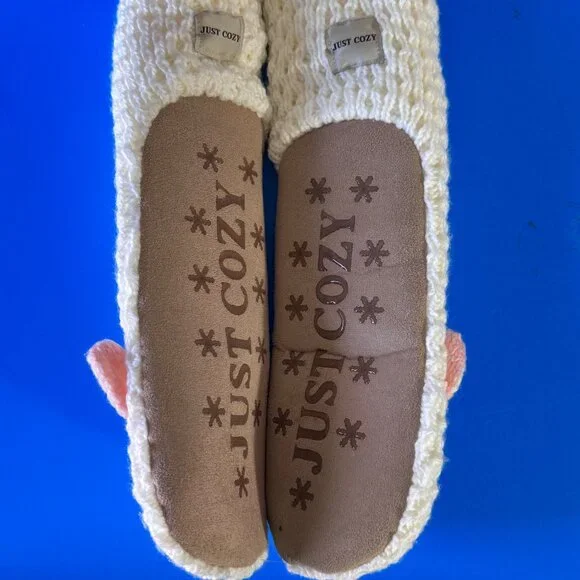 Cute & Cozy Just Cozy Knit Slipper Socks W/ Adorable Llama Face Design S/M Size - Picture 10 of 11